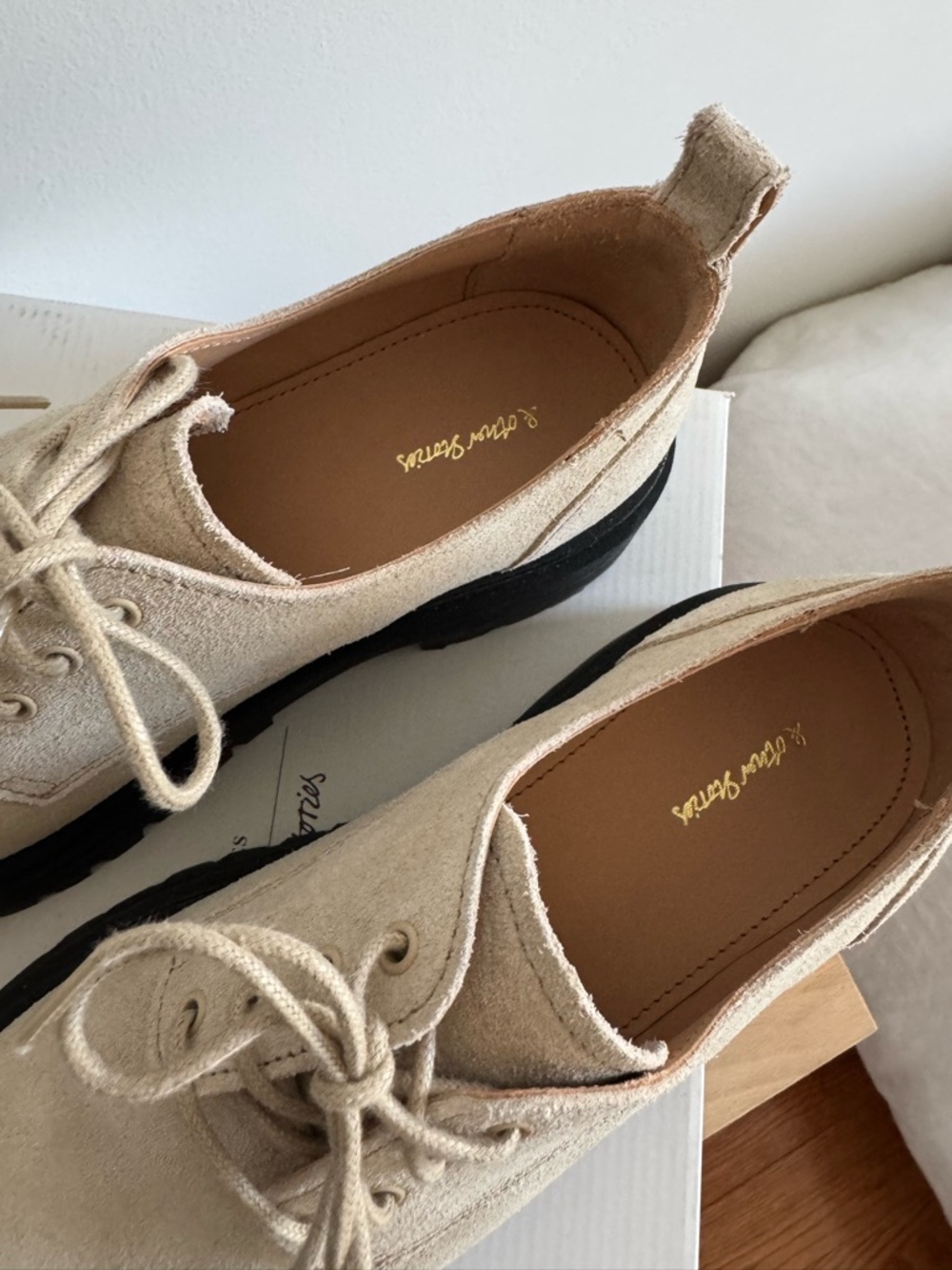 & Other Stories Beige Suede Lace-Up Women's Oxford Shoes with Chunky Black Sole - Picture 9 of 11